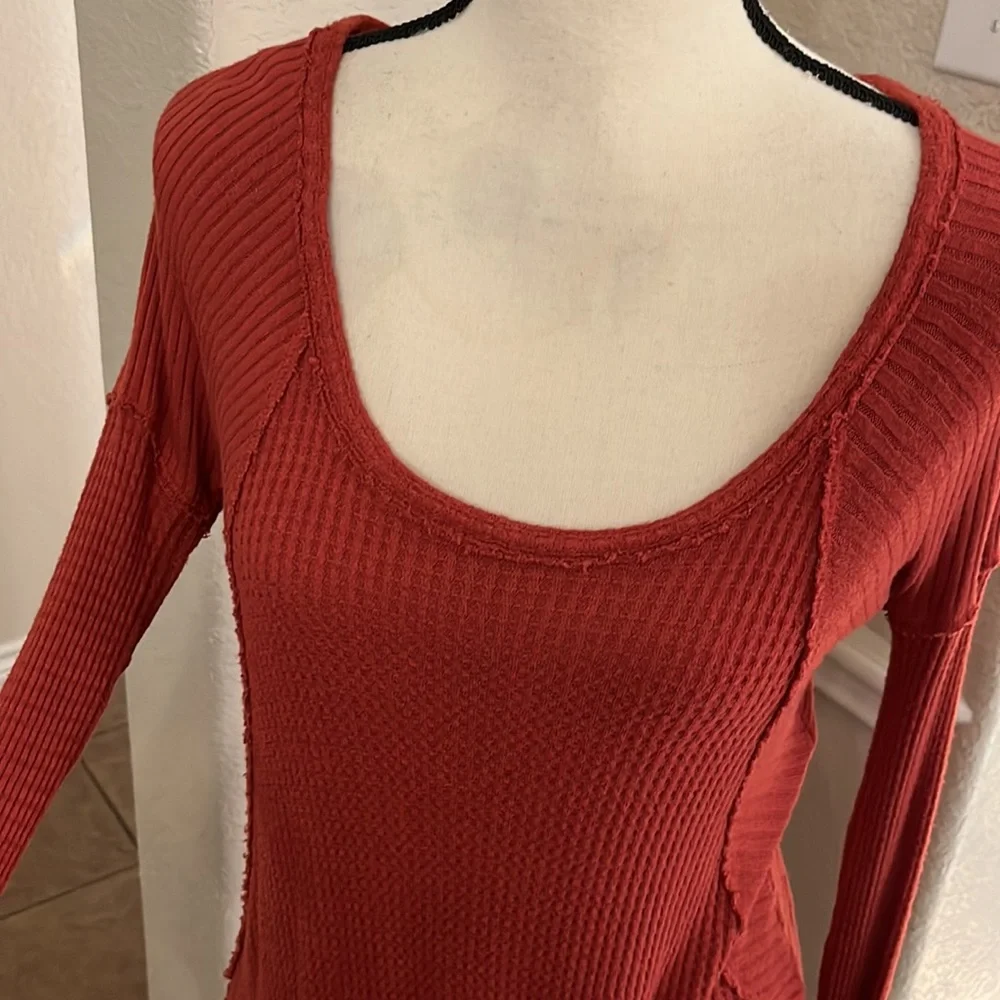 Free People salmon  orange Ventura drippy thermal long sleeve top Size S